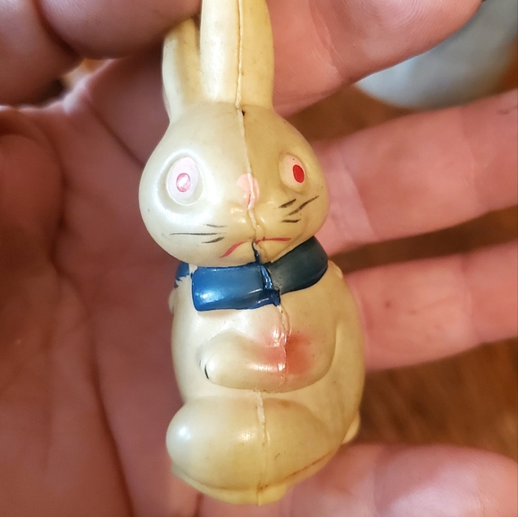 RARE! 1920s Viscoloid Celluloid Bunny Rabbit - Picture 3 of 4